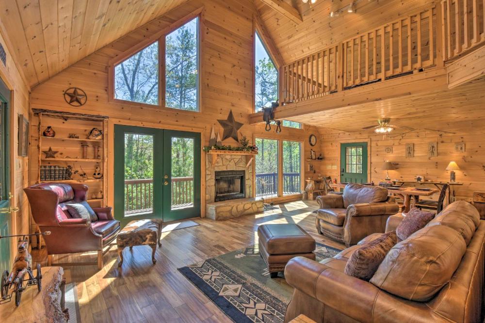 Dreamy Ellijay Resort Cabin with Game Room and Decks!